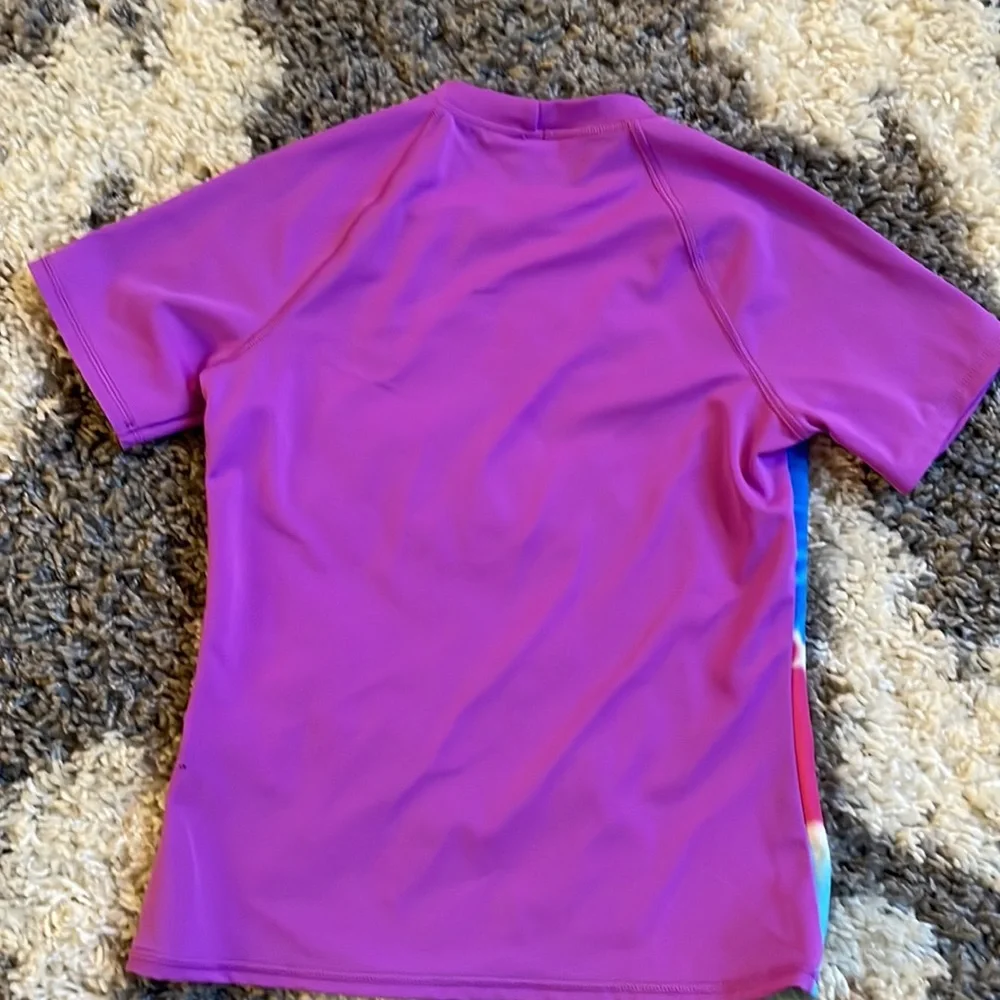 Lands End Rashguard - Picture 2 of 3